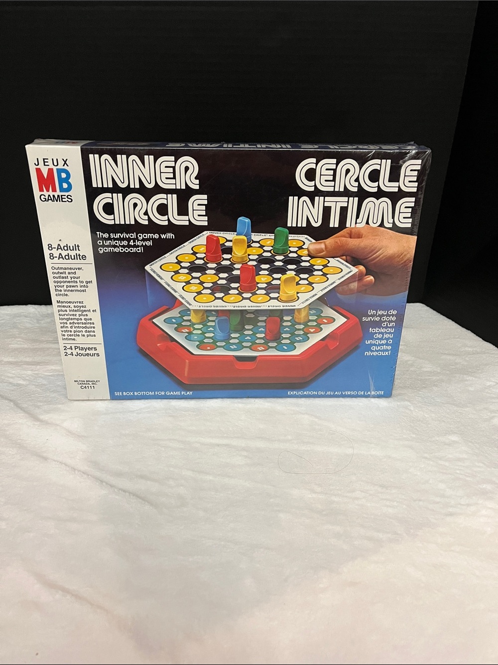 MB Games Inner Circle Board Game - Multi-Color Bilingual New in Shrink Wrap
